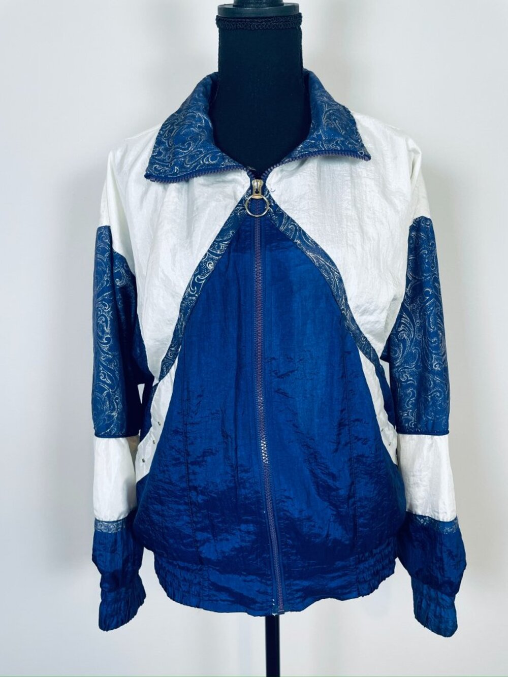 GIORGIO SANT’ANGELO Vintage blue + white colorblock nylon windbreaker